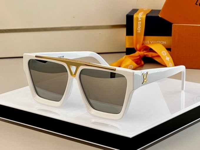 Louis Vuitton Sunglasses ID:20230516-86